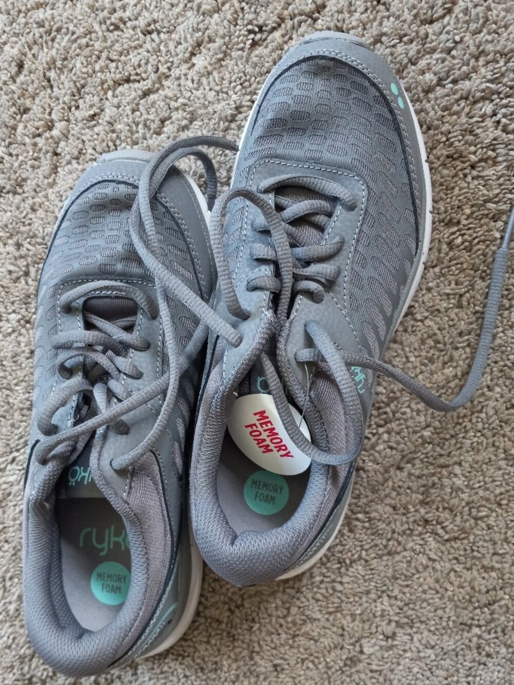 Ryka Sneakers Memory Foam Women 6  New